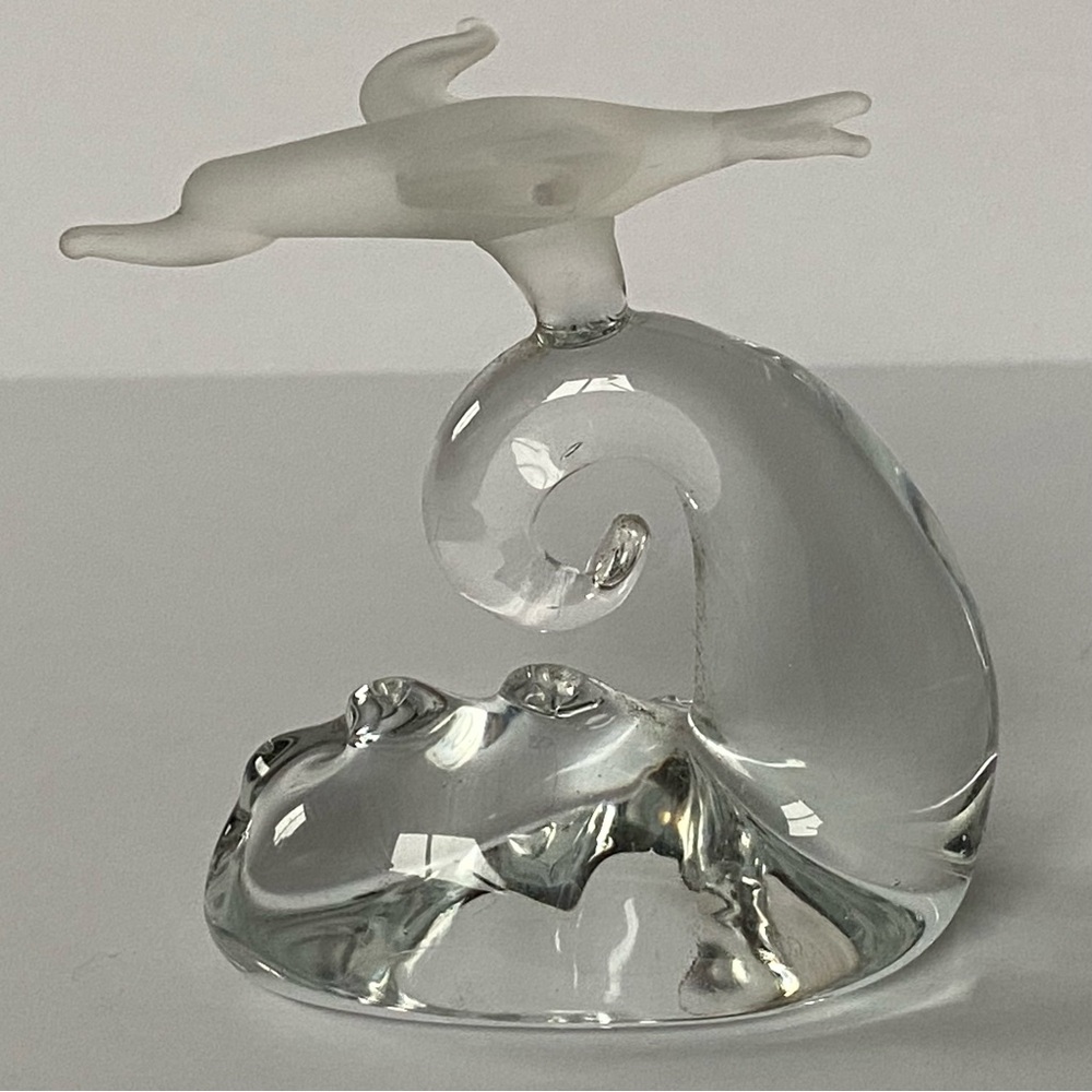 Art Glass Hand Blown Silvestri Seagull On Ocean Wave Frosted Bird Gull EUC Vtg